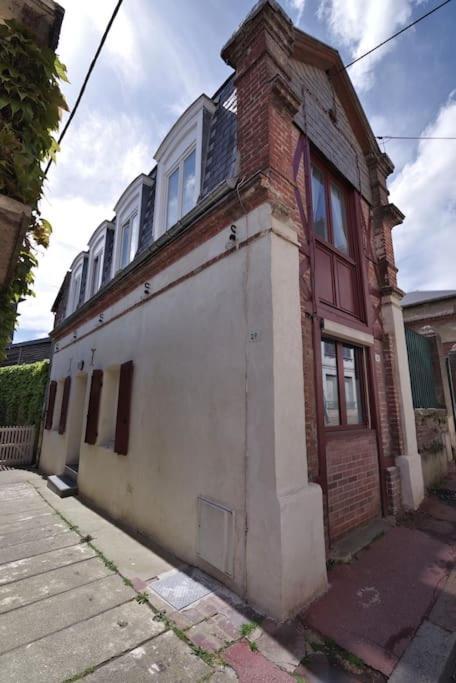 Jolie Cottage Idealement Situee Honfleur Extérieur photo